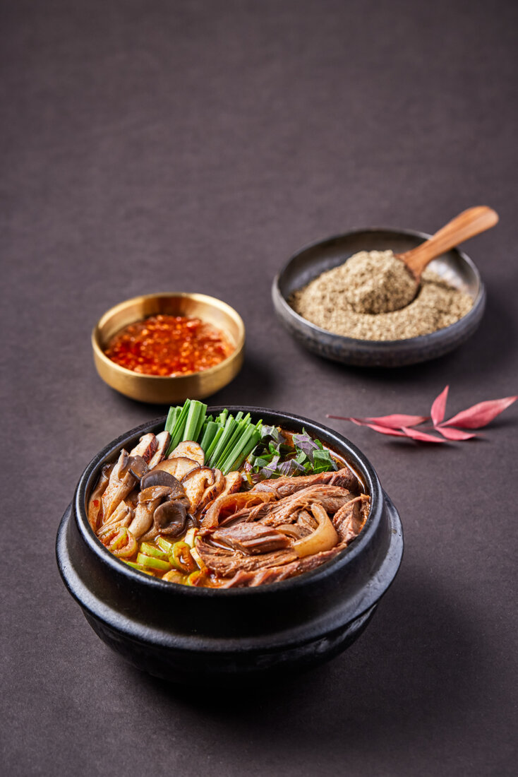 맑은 흑염소탕 한 그릇